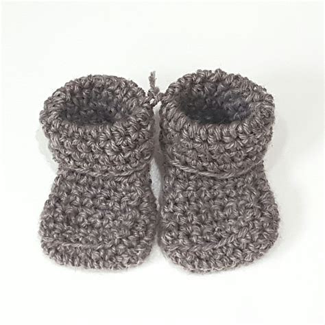 gehaakte babyslofjes nike|Baby booties; baby slofjes haken met vaste en stokjes gehaakt..